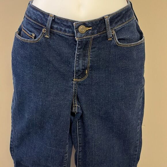 Eddie Bauer Dark Wash Curvy Bootcut 5-Pocket Tan Contrast Stitching Jeans-Size 8 - Picture 2 of 16